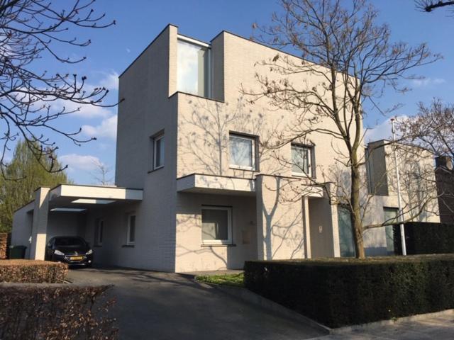 Bed & Wellness Boxtel, Luxe Kamer Met Airco En Eigen Badkamer, Ligbad Exterior foto
